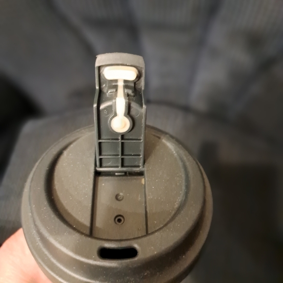 Dunkin Donuts 3 15oz plastic travel mugs, gray, silver, bronze, snowflake design - Picture 4 of 6